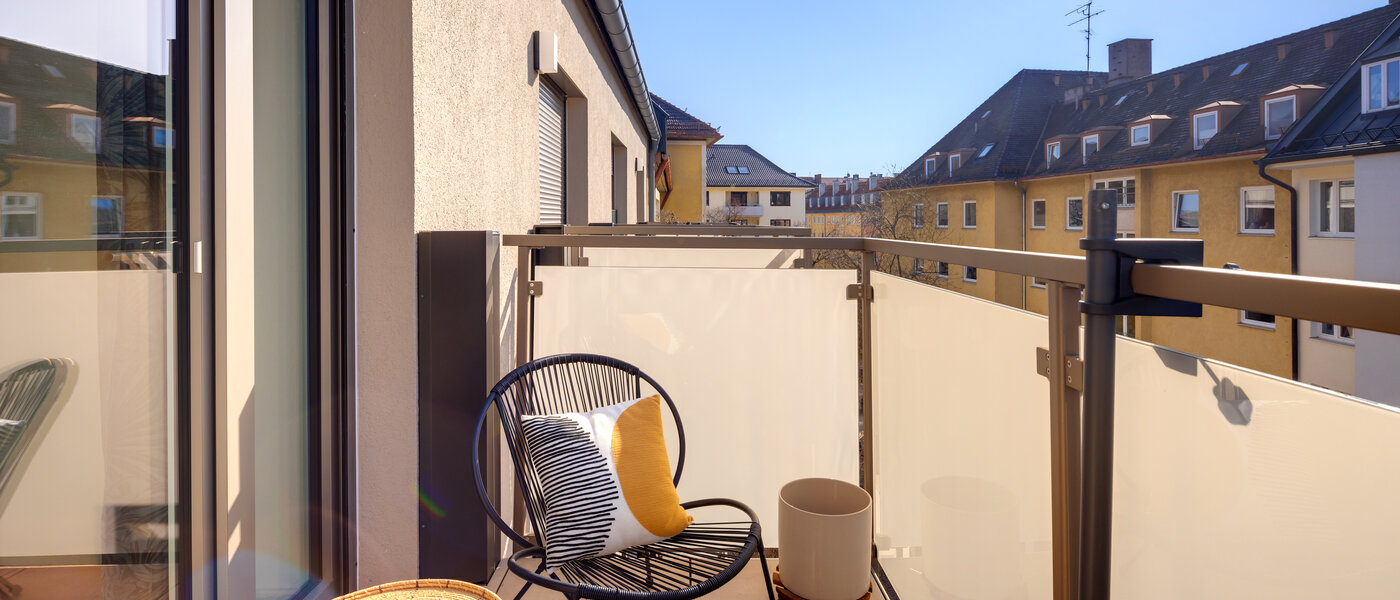 apartamento München Schwabing-West (rund um den Hohenzollernplatz) 03 balcón 14369