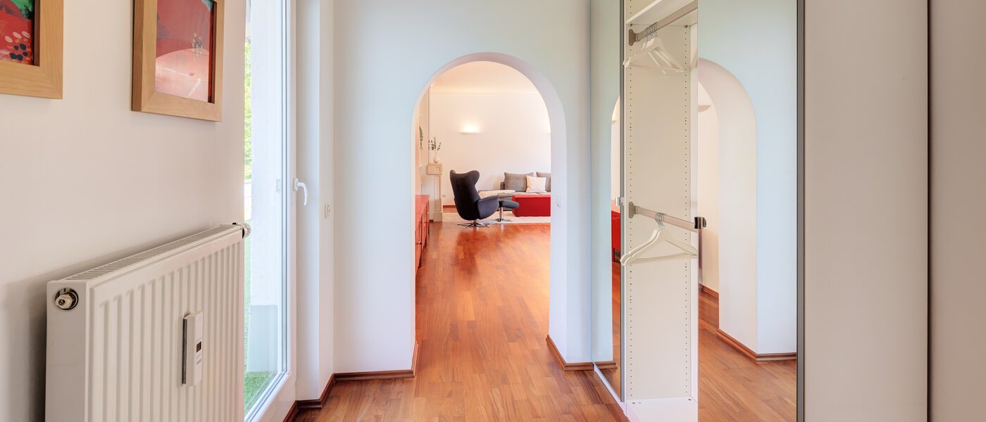 ático con terraza München Solln 02 pasillo 14396