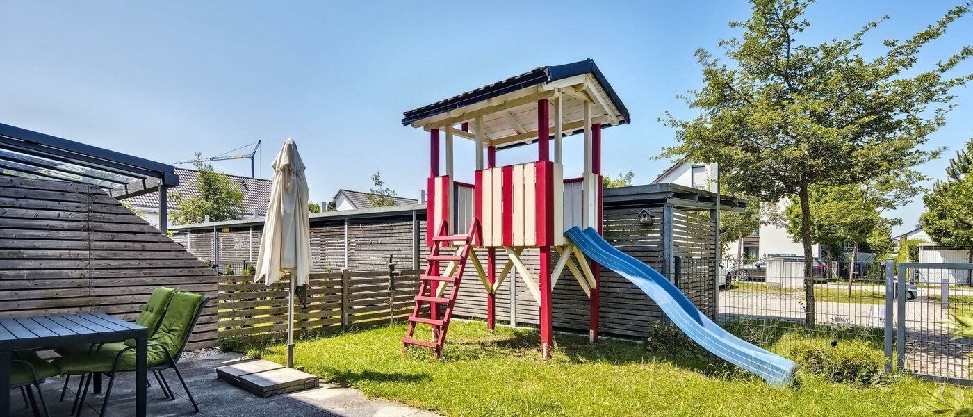 chalet adosado en esquina Karlsfeld 02 jardín 14478