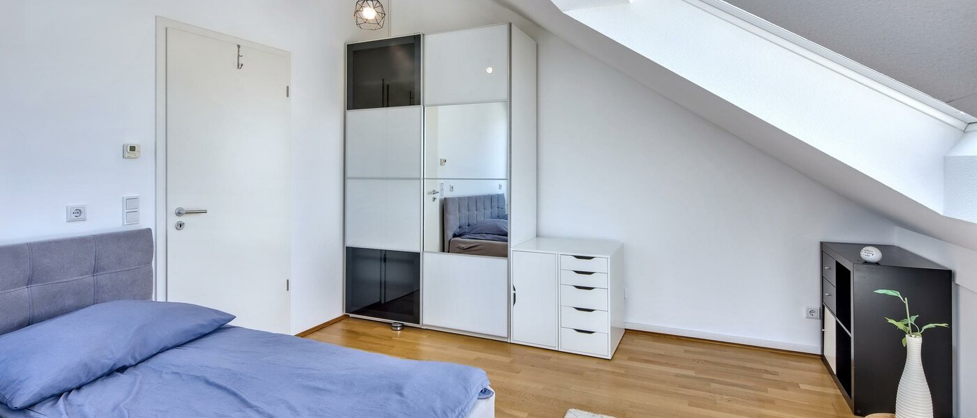 chalet adosado en esquina Karlsfeld 02 1. dormitorio 14478