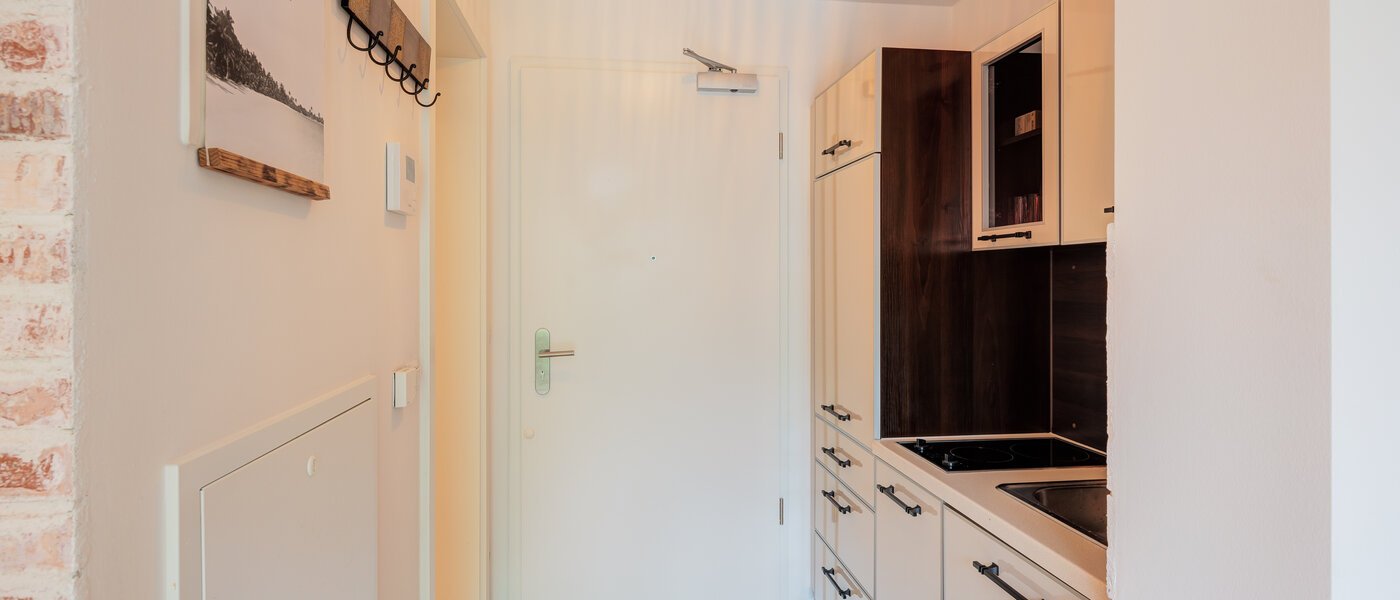 apartamento München Neuhausen 02 pasillo 14542