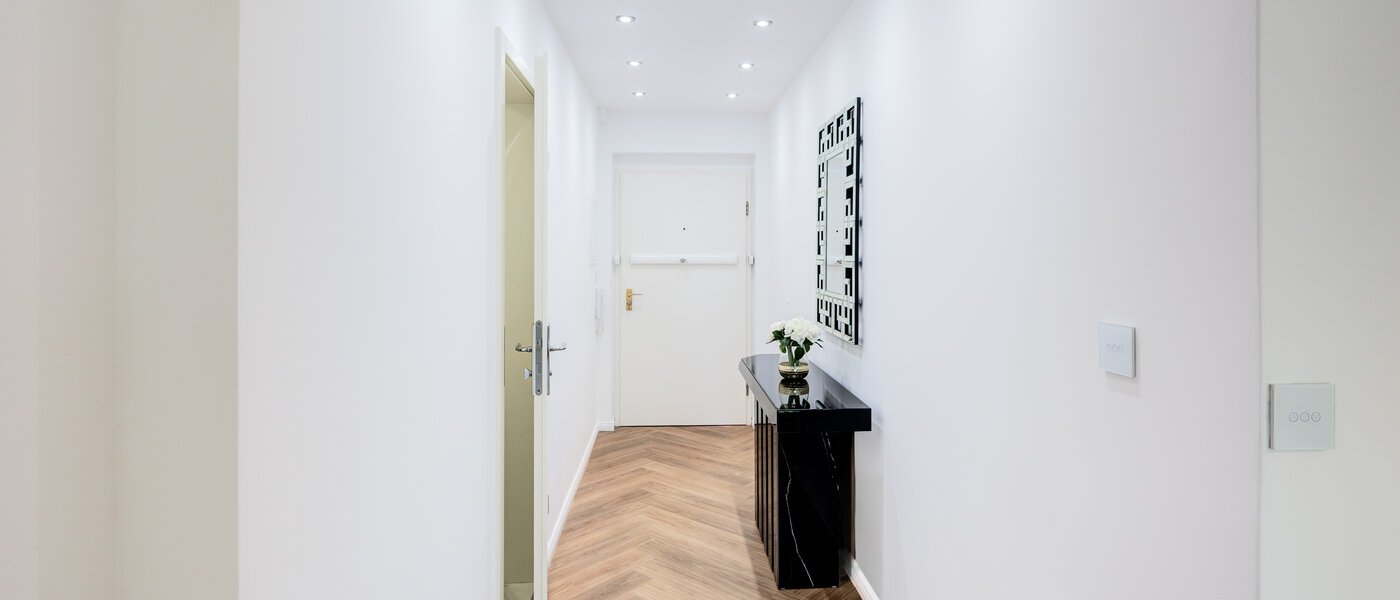 apartamento München Schwabing (rechts der Leopoldstraße) 01 pasillo 14569