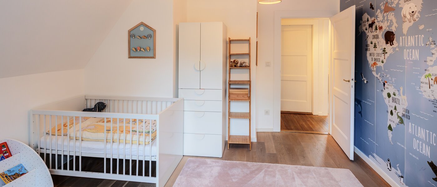 casa unifamiliar München Obermenzing 04 cuarto infantil 14582