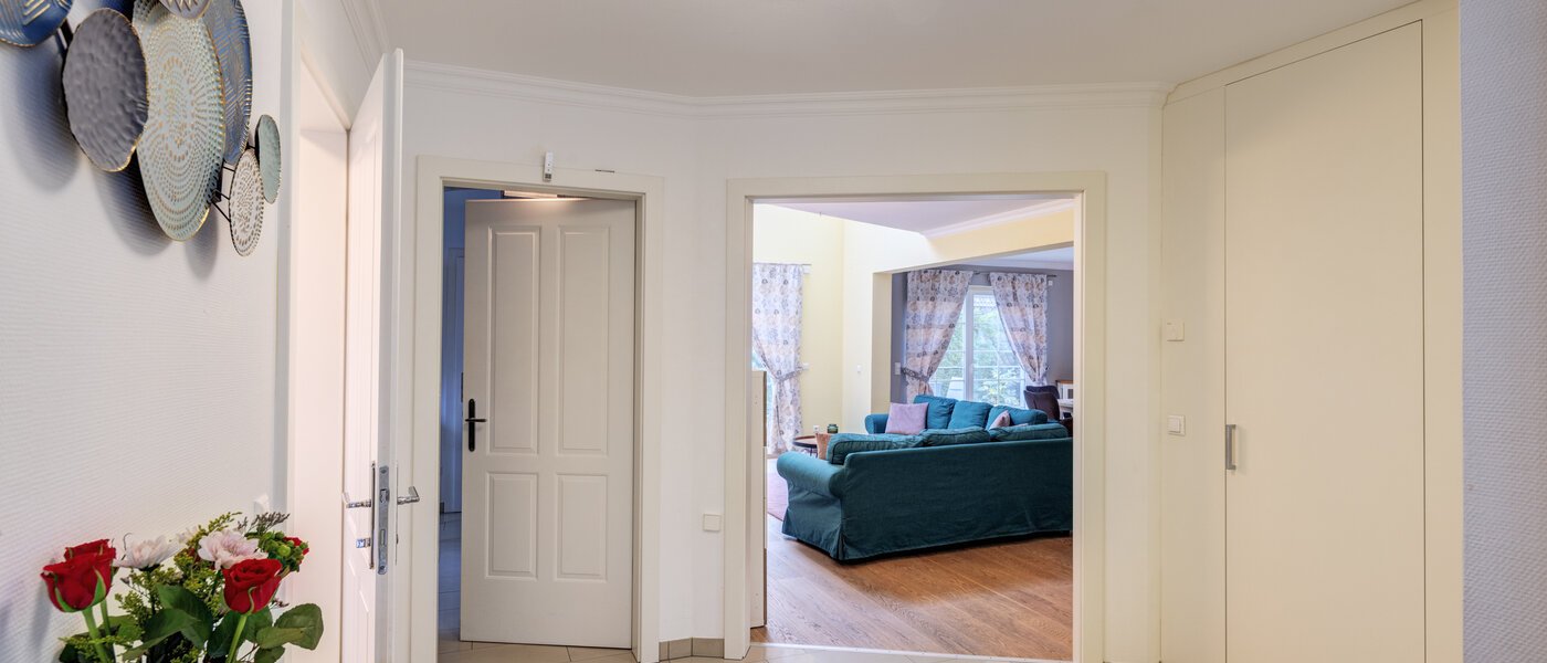 casa unifamiliar Ismaning 04 pasillo 14615