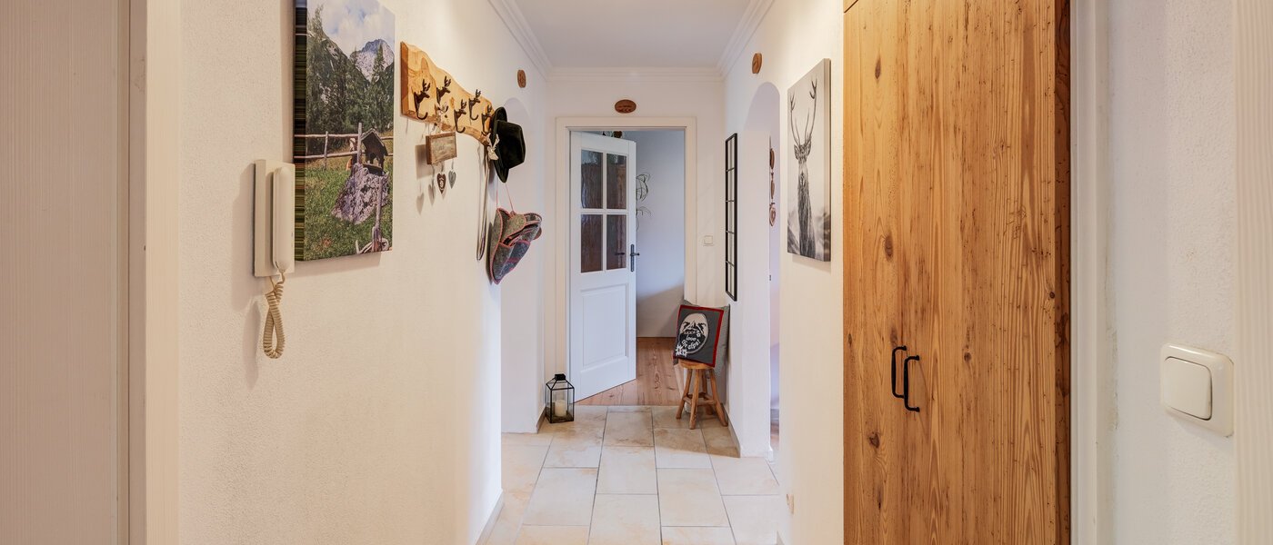 apartamento Kreuth 01 pasillo 14644