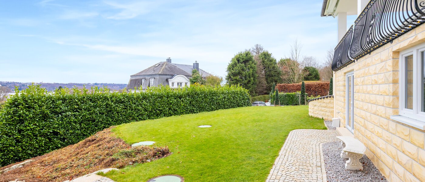 villa Starnberg 05 jardín 14680