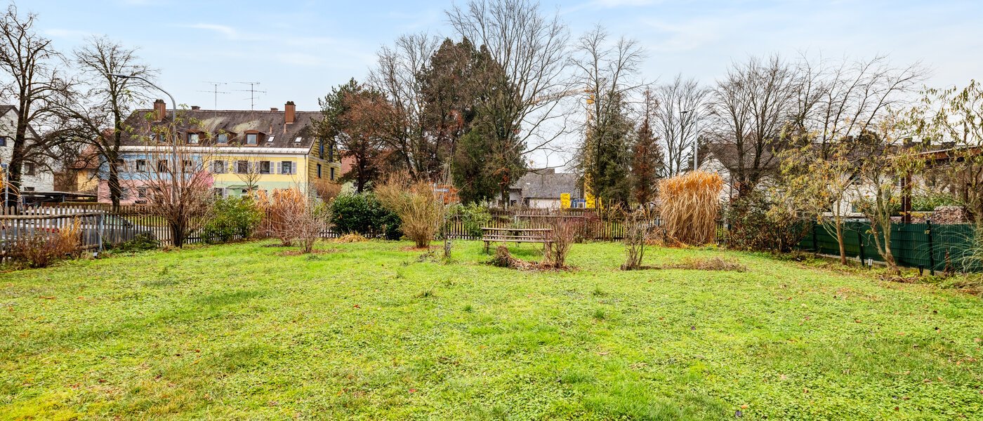 casa unifamiliar München Trudering 02 jardín comunitario 14681