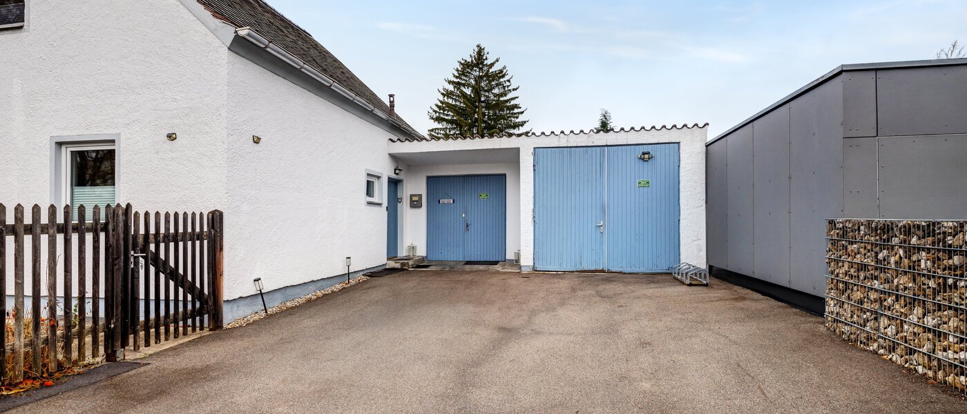 casa unifamiliar München Trudering 01 Entrada al patio 14681