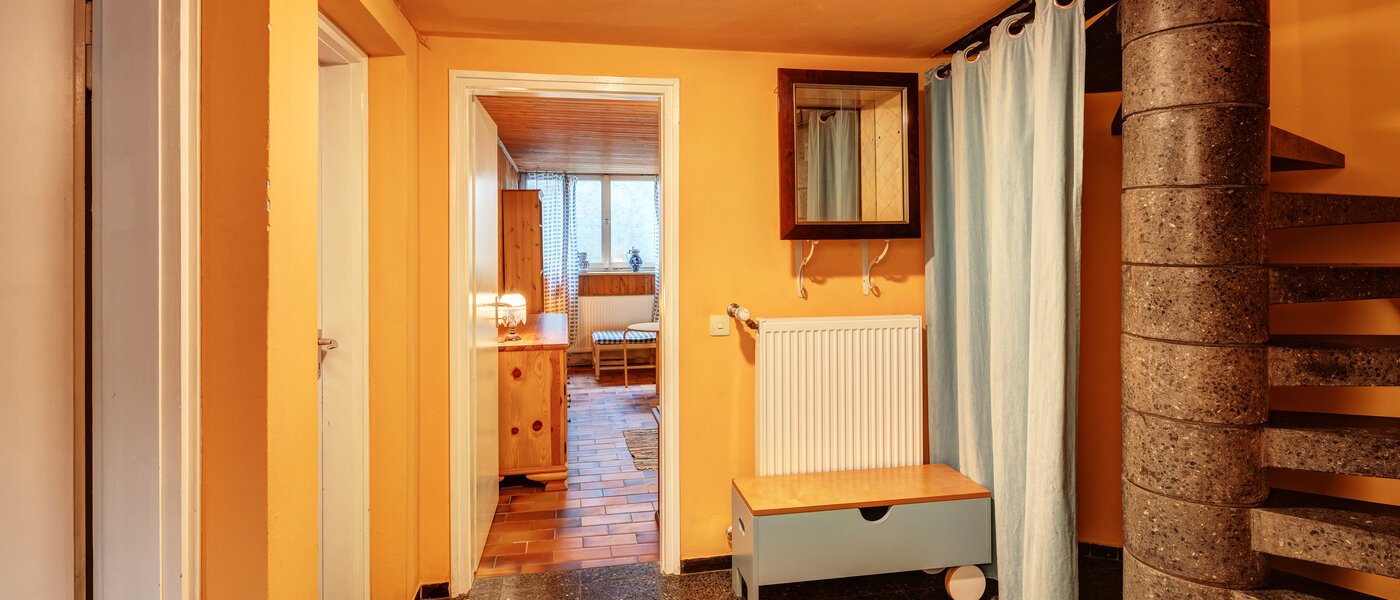 chalet adosado en esquina Unterhaching 06 pasillo 14690