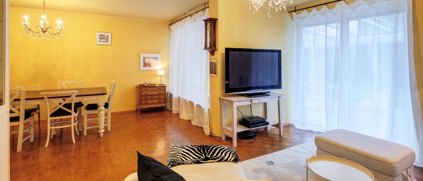 chalet adosado en esquina Unterhaching 03 zona de día  14690