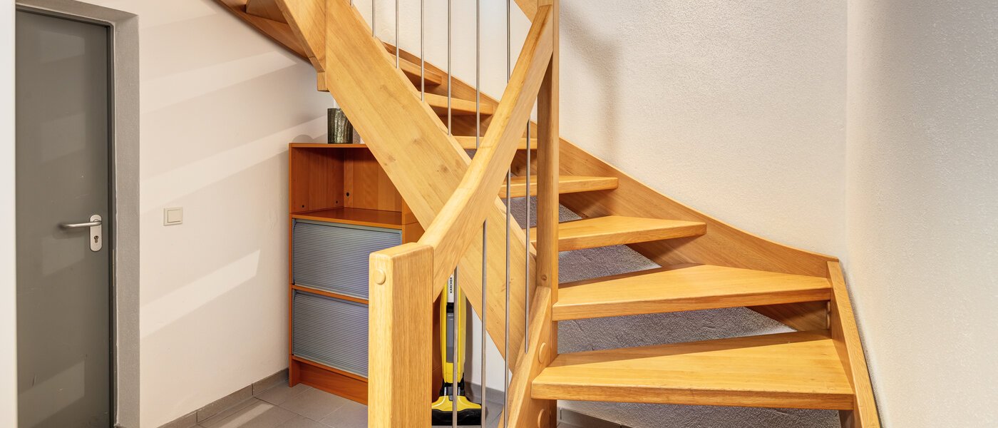 chalet adosado en esquina München Untermenzing 08 pasillo 14723