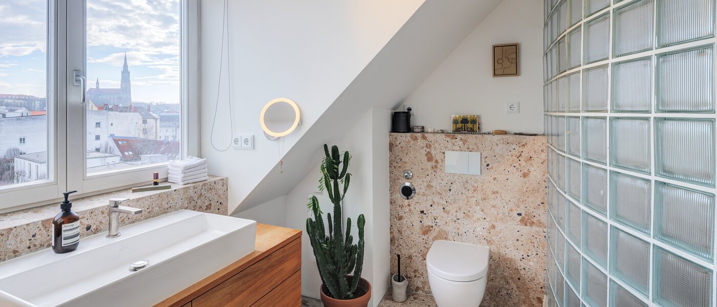 ático con terraza München Haidhausen 03 baño 14748