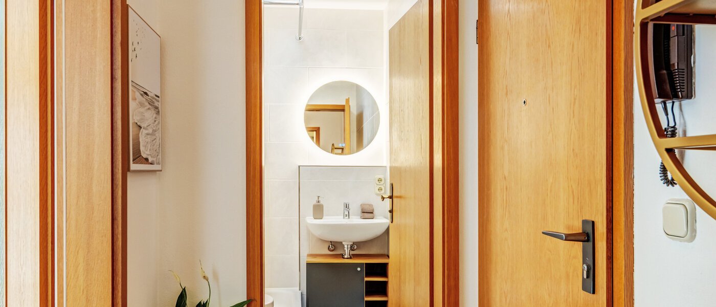 piso con jardín München Altperlach 01 pasillo 14773