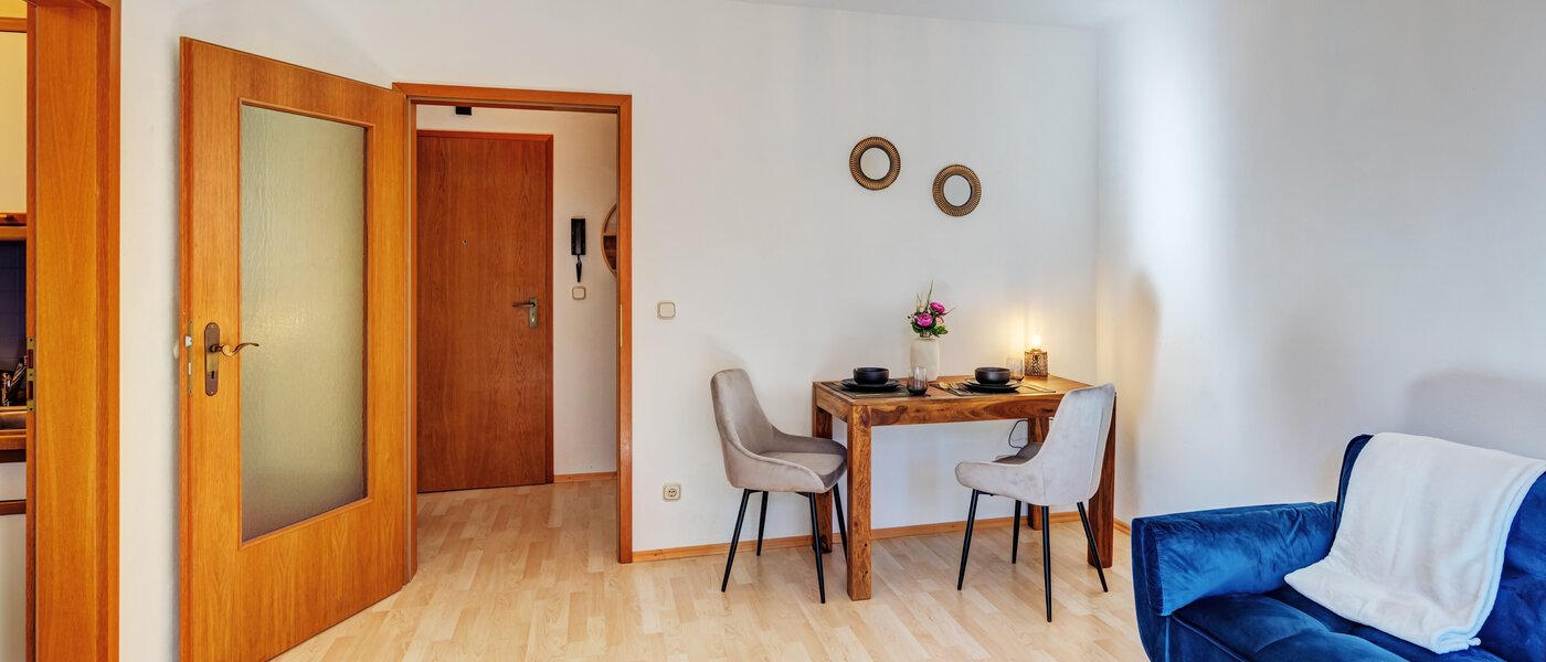 piso con jardín München Altperlach 04 sala de estar 14773