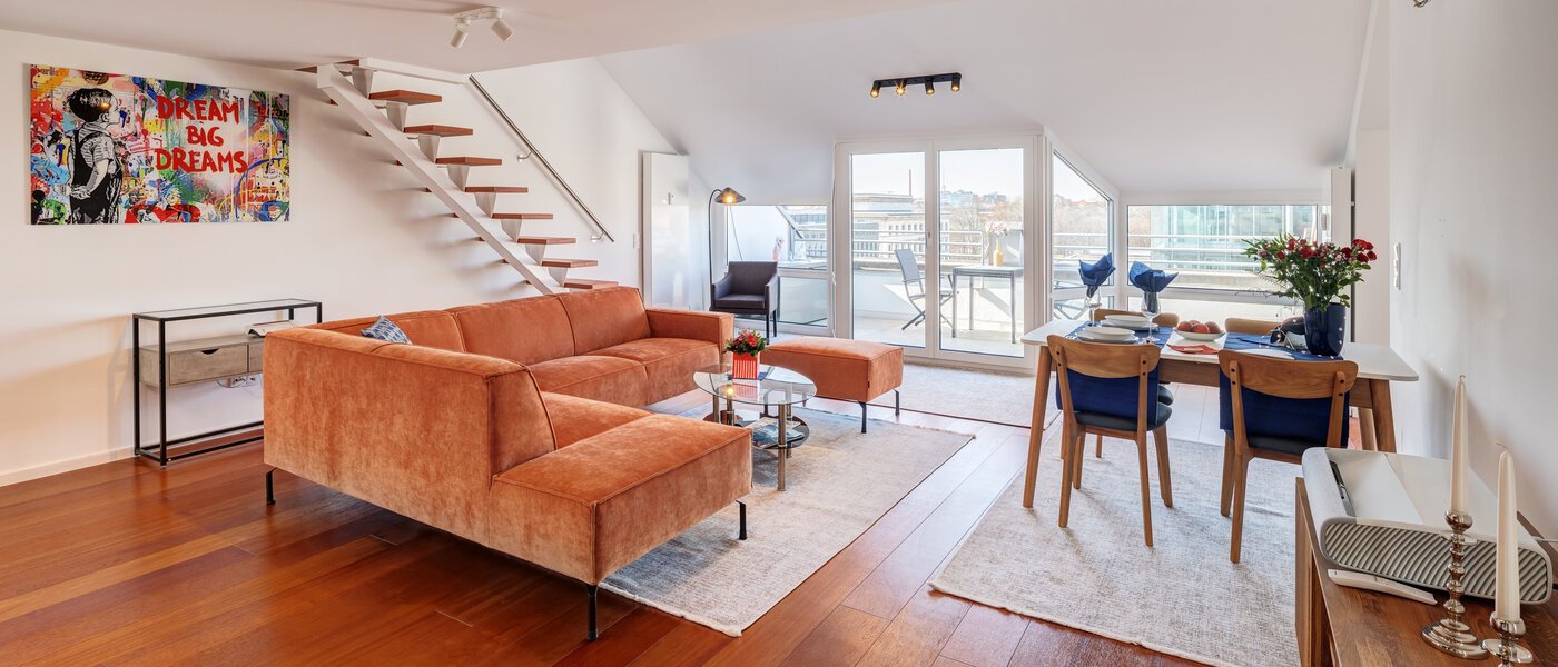 dúplex con galería München Maxvorstadt 01 zona de día  14785