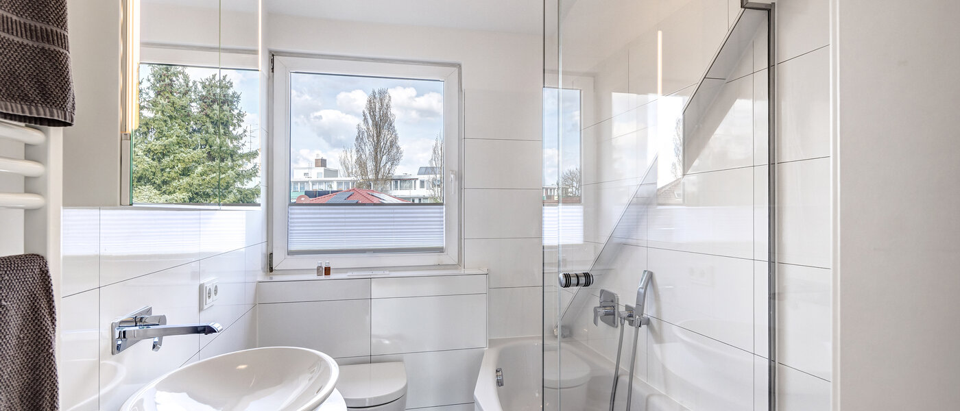 ático con terraza München Moosach 01 baño 14797