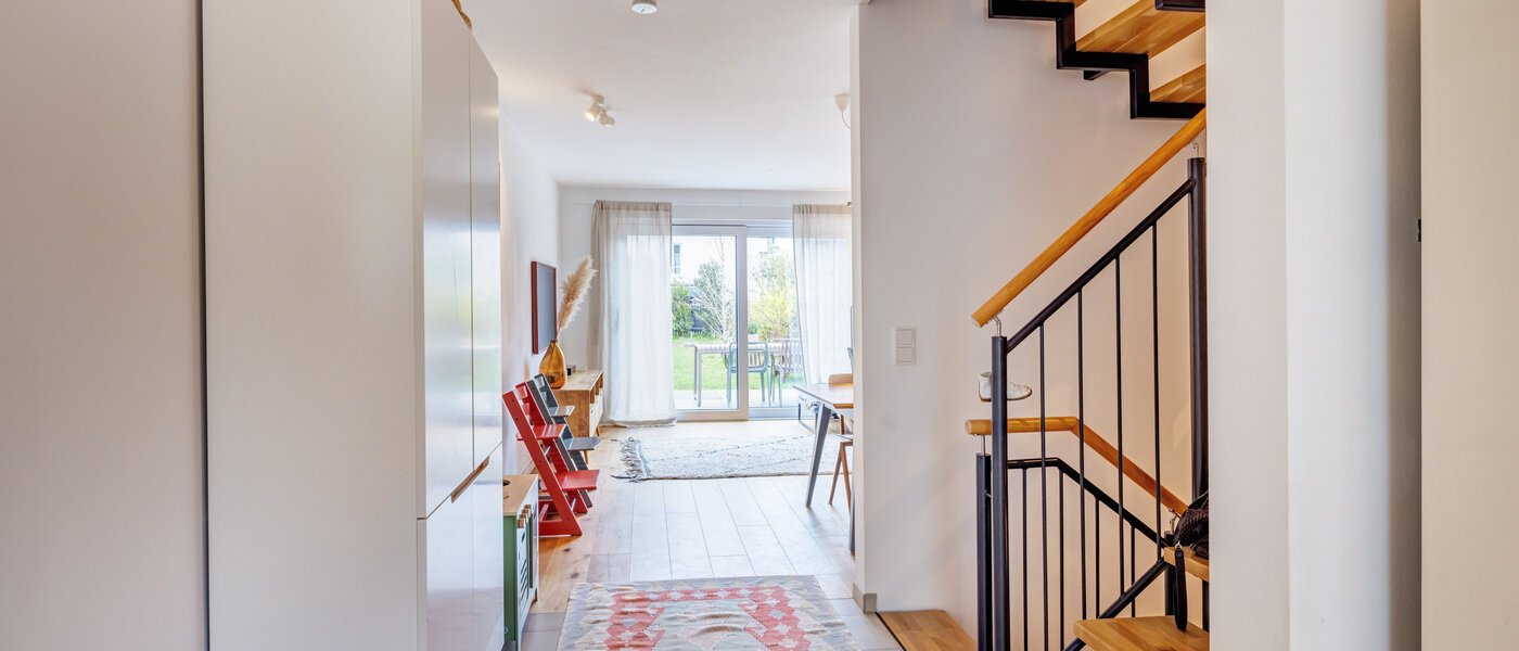 chalet adosado München Harlaching 02 pasillo 14816