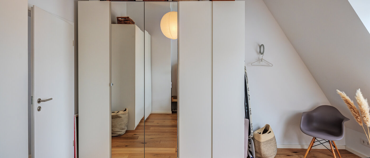 chalet adosado München Harlaching 04 dormitorio 14816