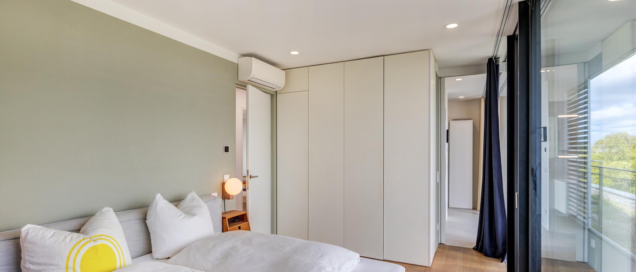 ático lujoso München Haidhausen 04 1. dormitorio 14832