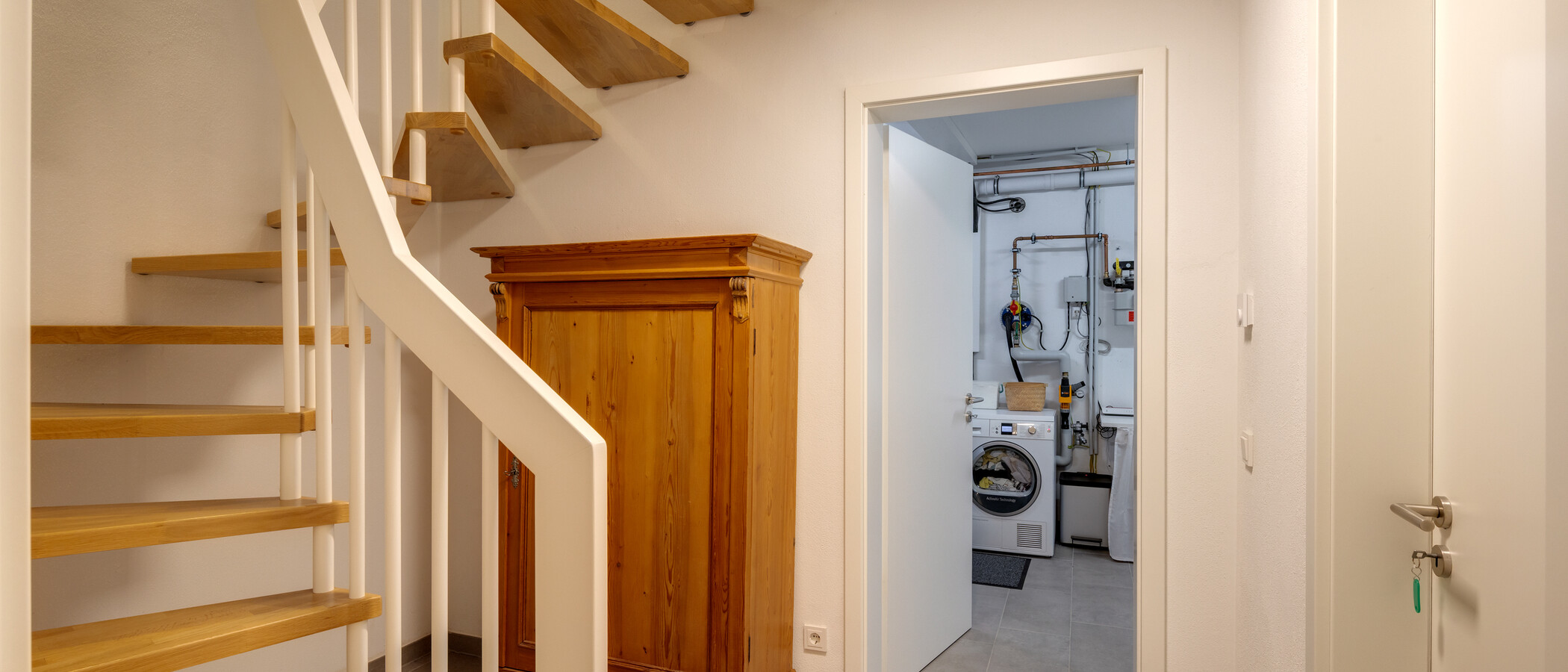 chalet adosado en el medio München Untermenzing 05 pasillo 14892