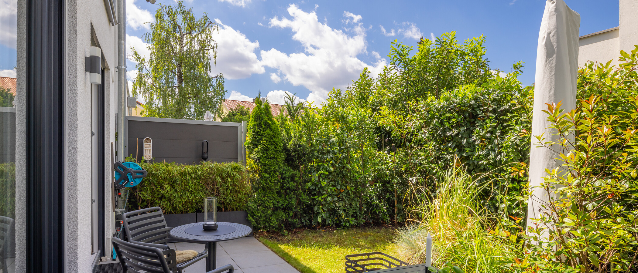 chalet adosado en el medio München Untermenzing 01 jardín 14892