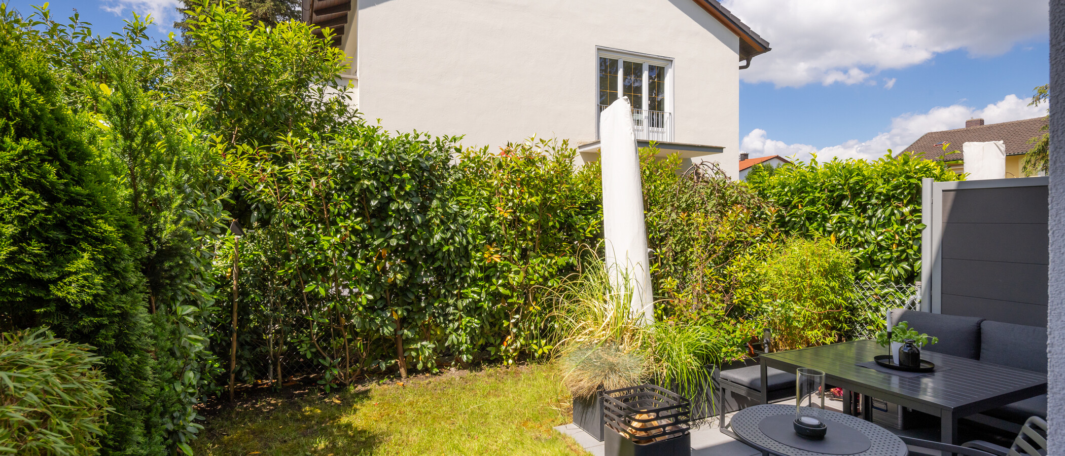 chalet adosado en el medio München Untermenzing 02 jardín 14892