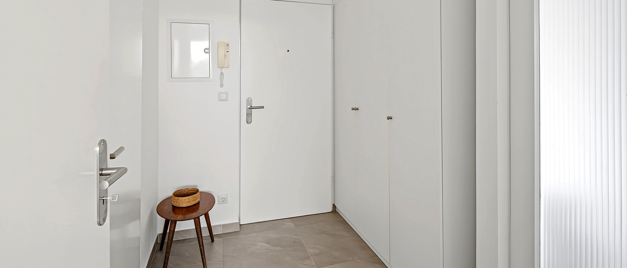 apartamento München Arabellapark 01 pasillo 14958