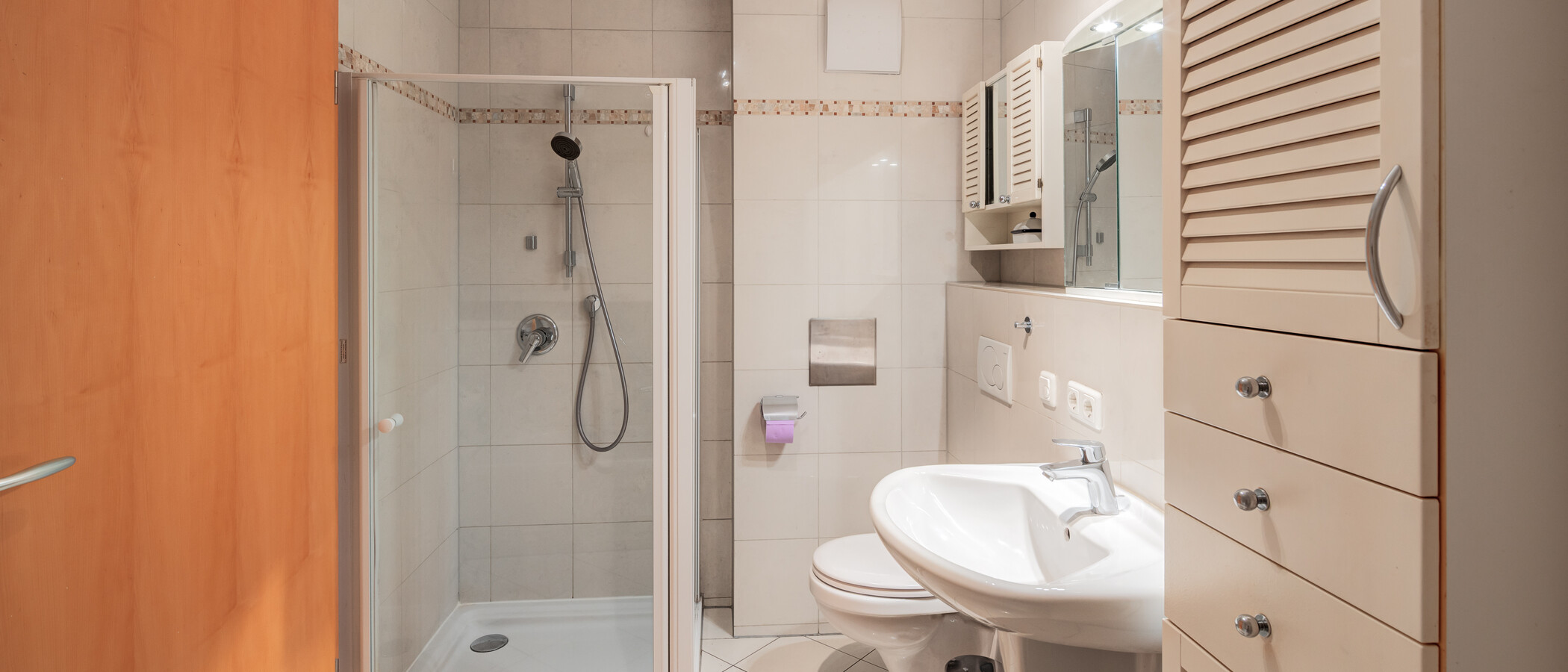 piso con jardín München Feldmoching 01 baño 15007