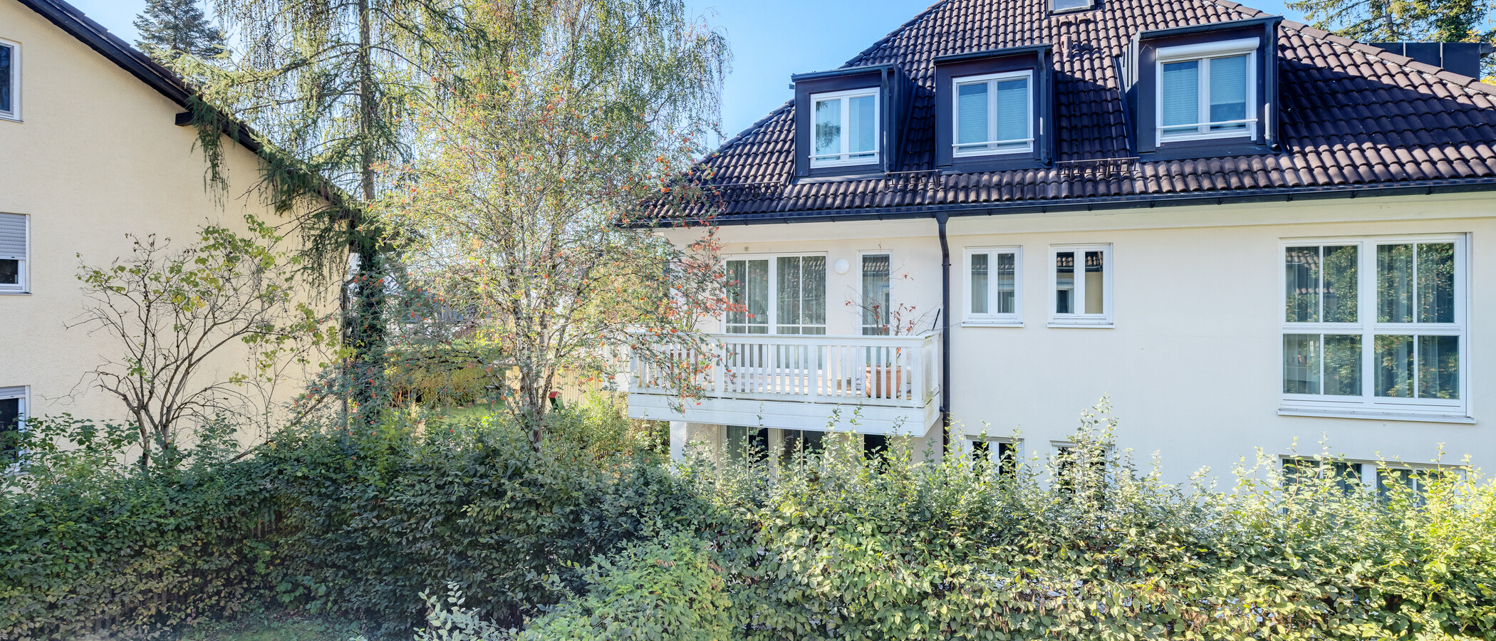 chalet adosado en el medio München Waldtrudering 01 vista 15041
