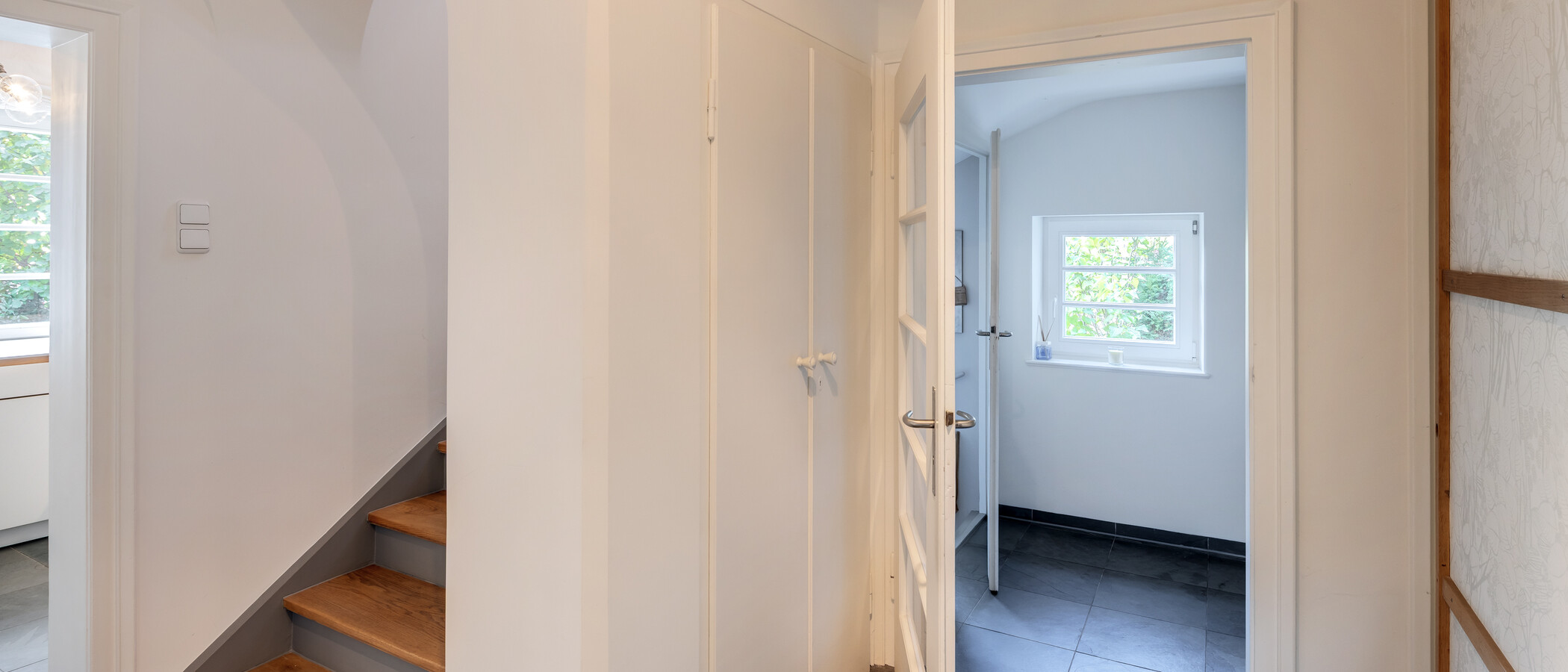 chalet adosado en esquina München Nymphenburg 01 pasillo 15047