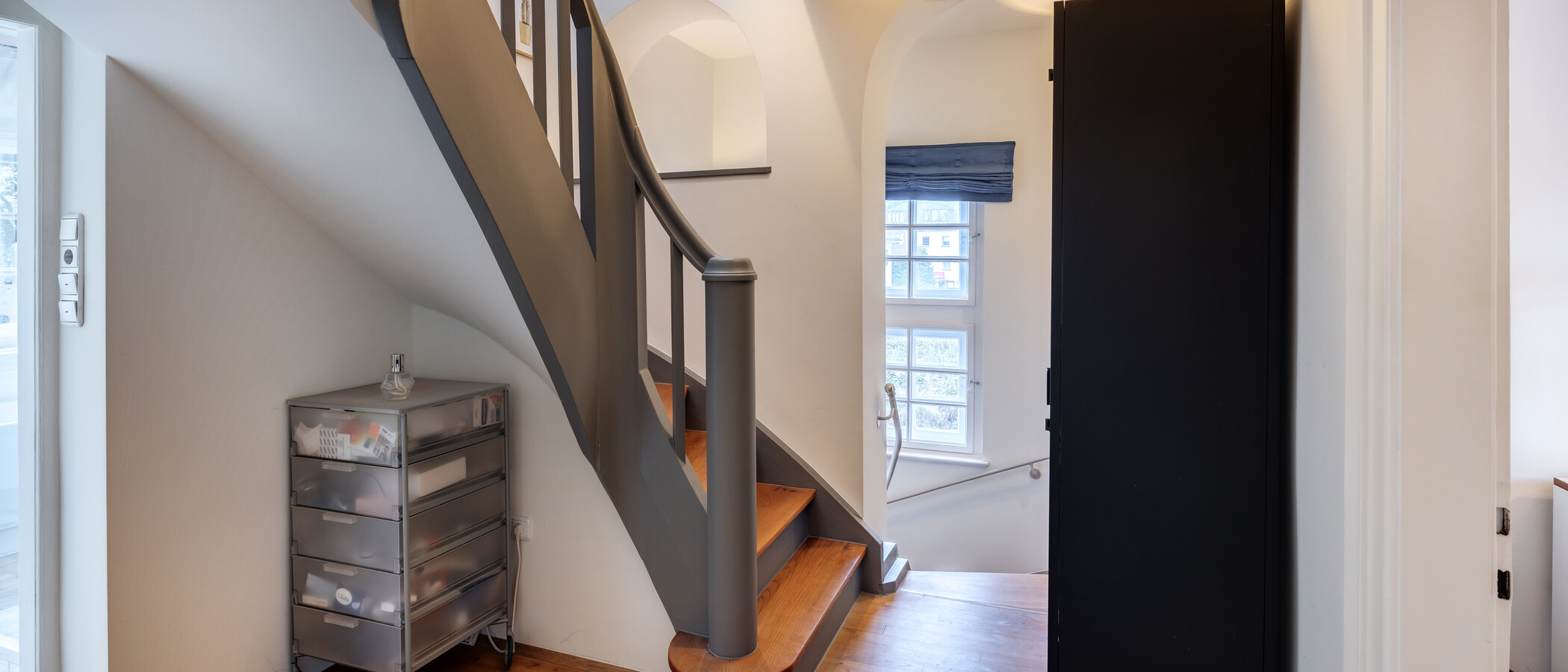 chalet adosado en esquina München Nymphenburg 08 pasillo 15047