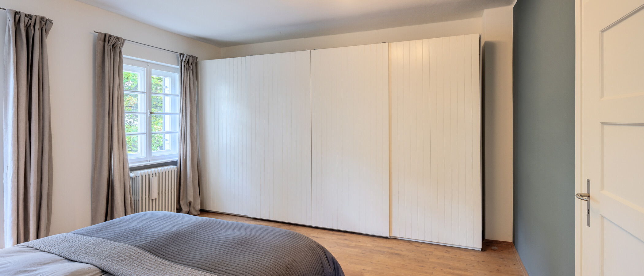 chalet adosado en esquina München Nymphenburg 02 1. dormitorio 15047