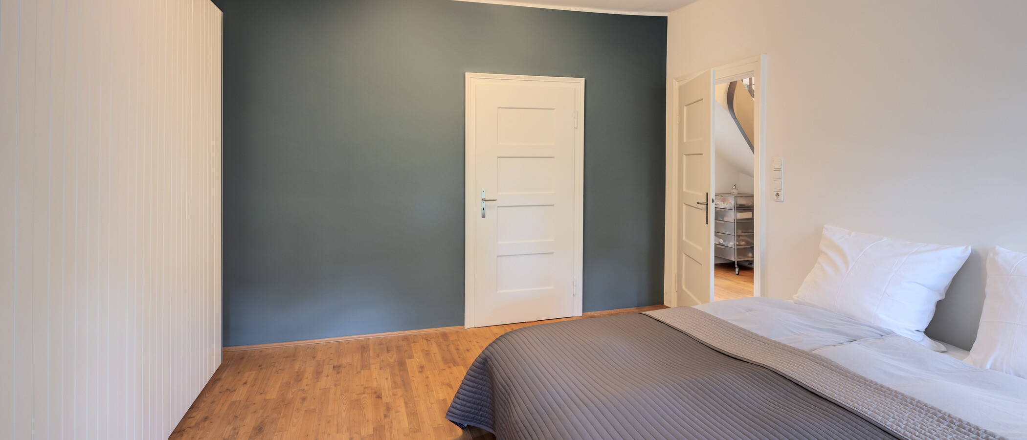 chalet adosado en esquina München Nymphenburg 03 1. dormitorio 15047