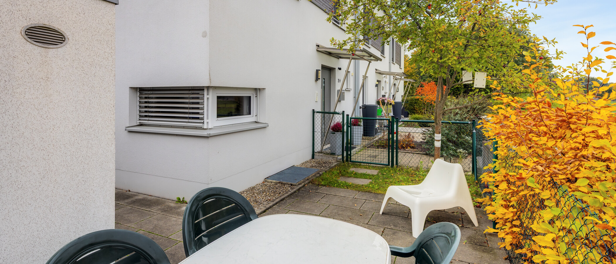 chalet adosado en esquina Dachau 05 terraza 15053