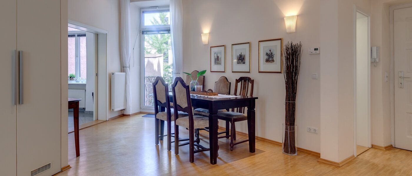 apartamento München Gärtnerplatzviertel 02 comedor 1590