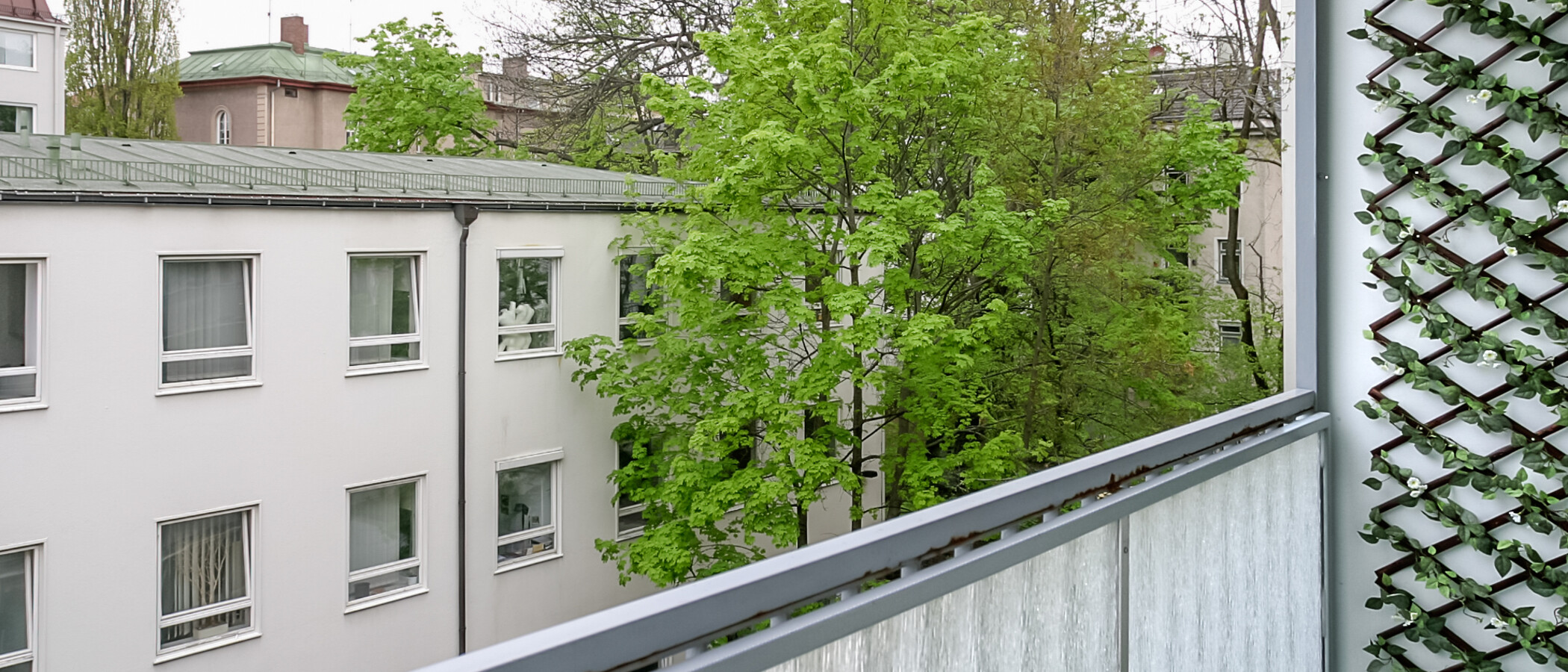 apartamento München Schwabing (links der Leopoldstraße) 03 balcón 2333