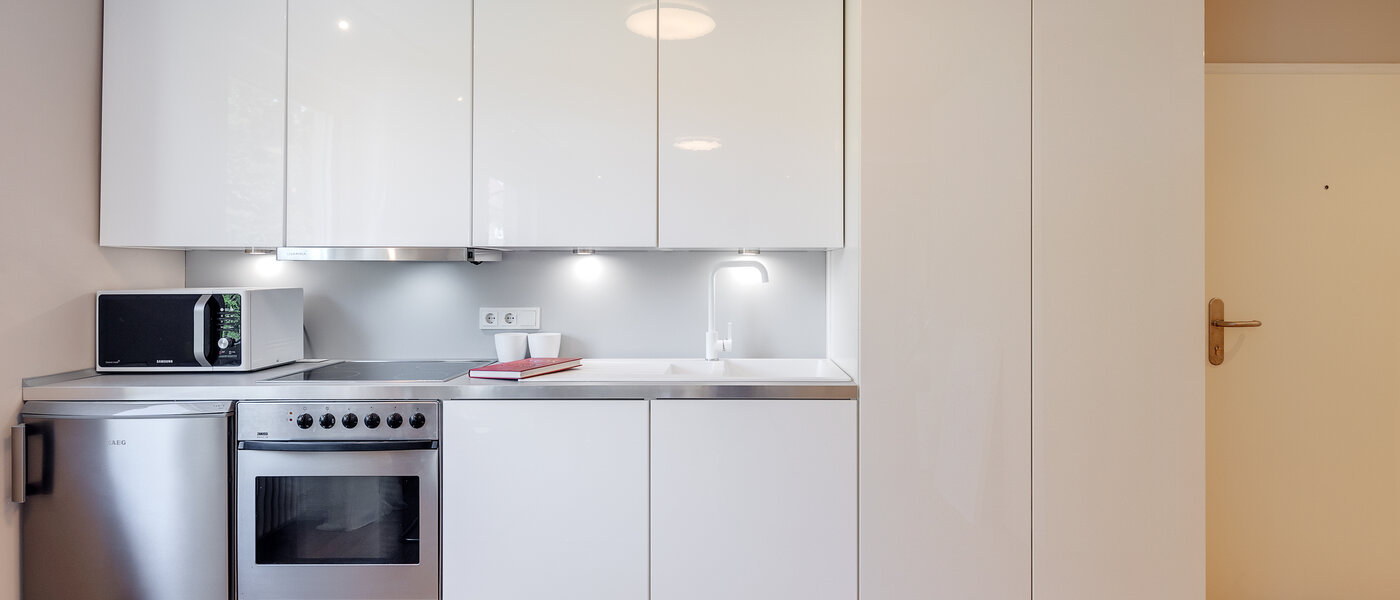 apartamento München Schwabing (links der Leopoldstraße) 01 cocina 2407