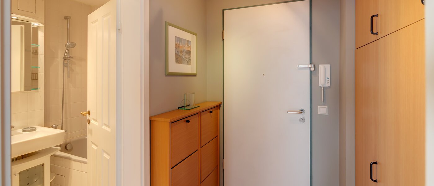 apartamento München Neuhausen 01 pasillo 3288