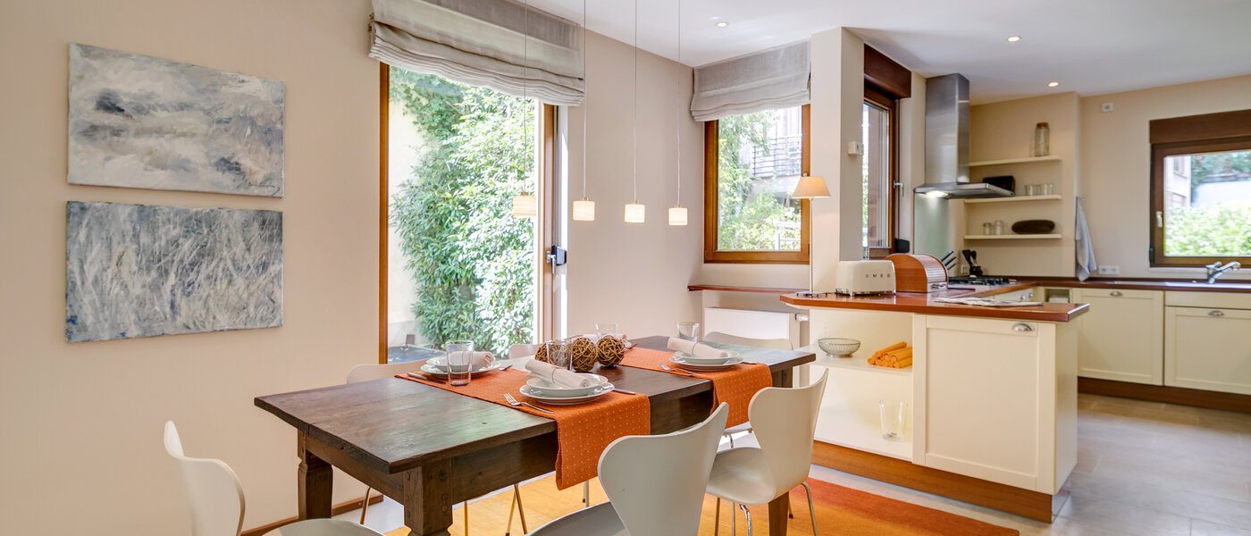 casa pareada München Schwabing (links der Leopoldstraße) 01 zona comedor 3396