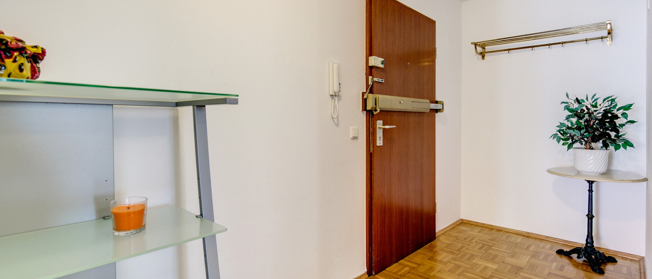 apartamento München Schwabing-Nord (zw. Belgrad- & Leopoldstraße) 02 pasillo 342