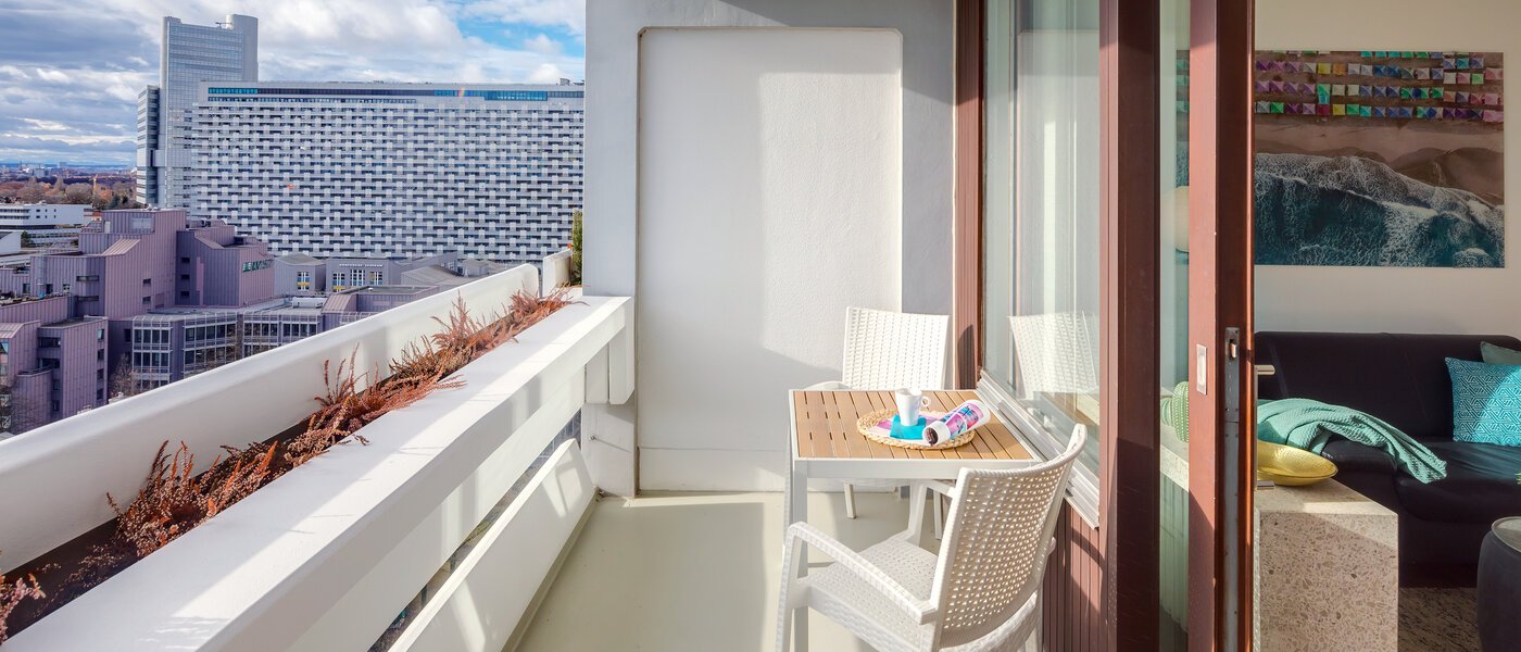 apartamento München Arabellapark 01 balcón 4263