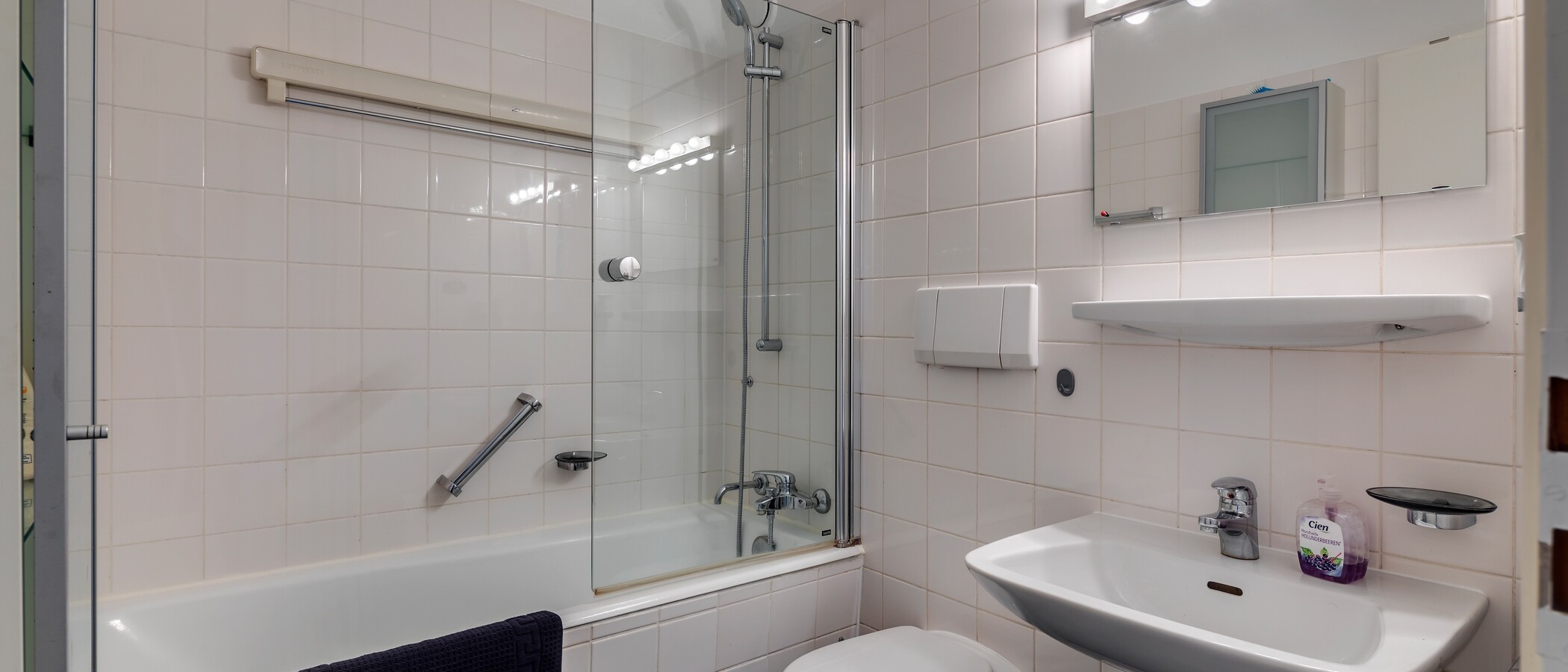 apartamento München Schwabing-Nord (zw. Leopoldstraße & Englischen Garten) 01 baño 4452