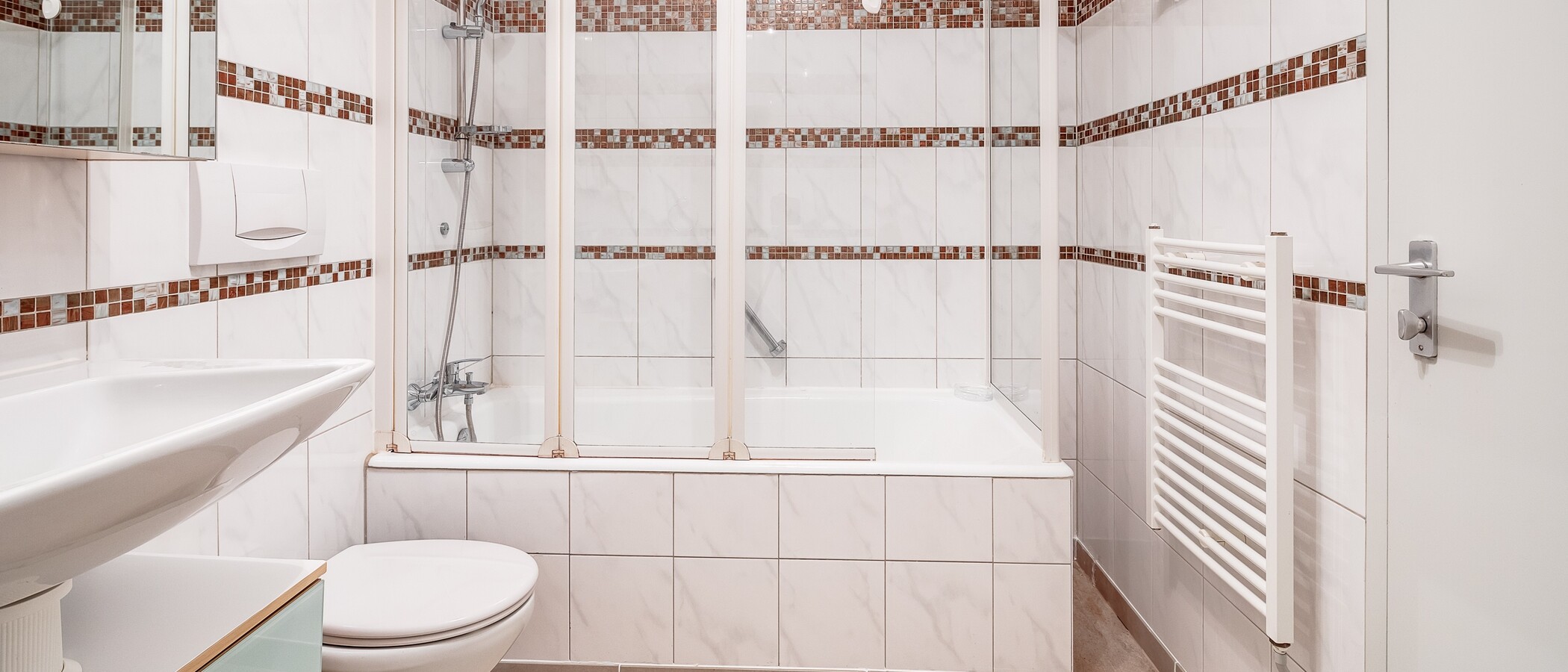 apartamento München Schwabing-Nord (zw. Leopoldstraße & Englischen Garten) 01 baño 4892