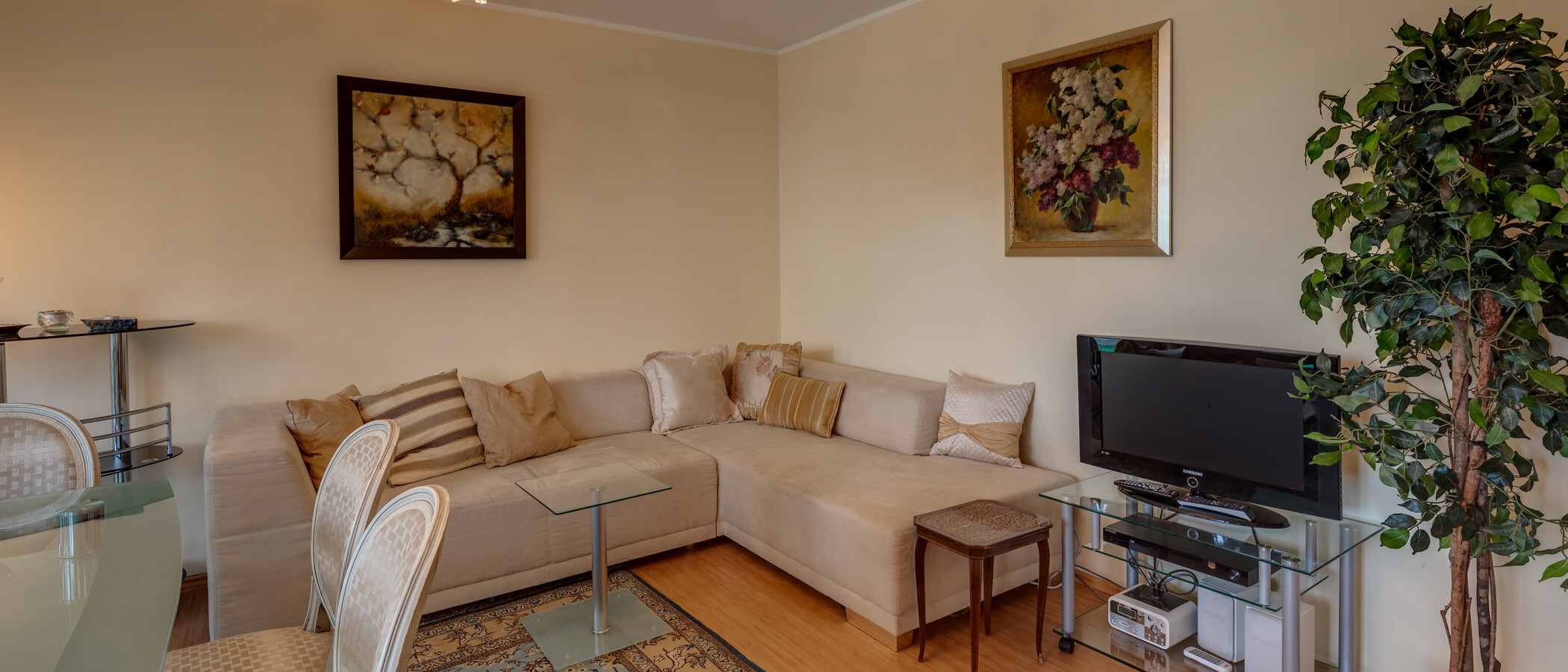 apartamento München Schwabing-Nord (zw. Leopoldstraße & Englischen Garten) 03 zona de día  4892