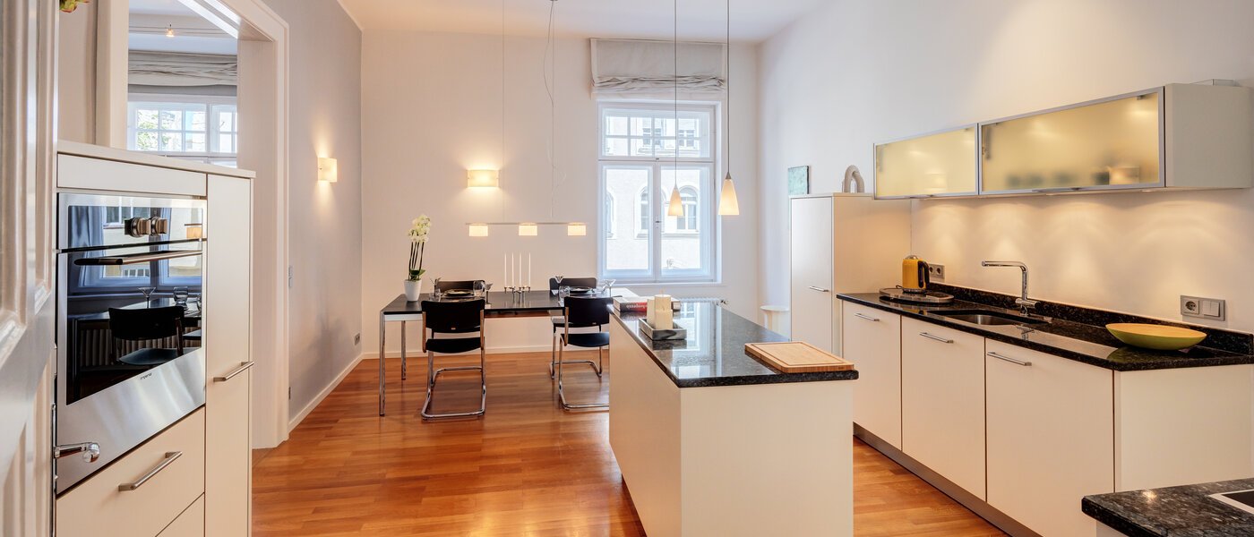 apartamento München Schwabing (links der Leopoldstraße) 01 cocina 4915
