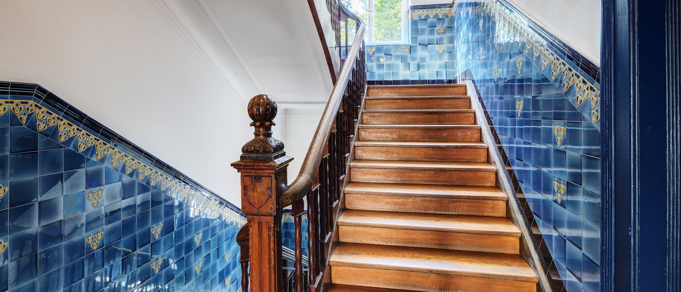 apartamento München Schwabing (links der Leopoldstraße) 02 escalera 4915