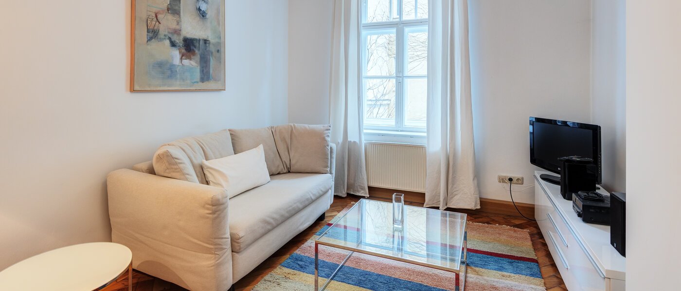 apartamento München Neuhausen 02 sala de estar 5003