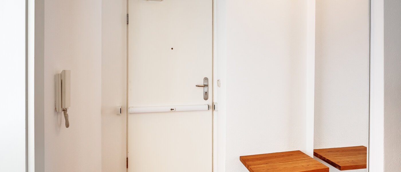 piso con jardín München Au 02 pasillo 5163