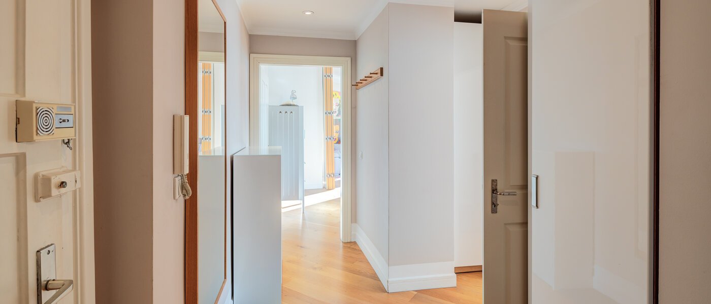 apartamento München Neuhausen 03 pasillo 5216