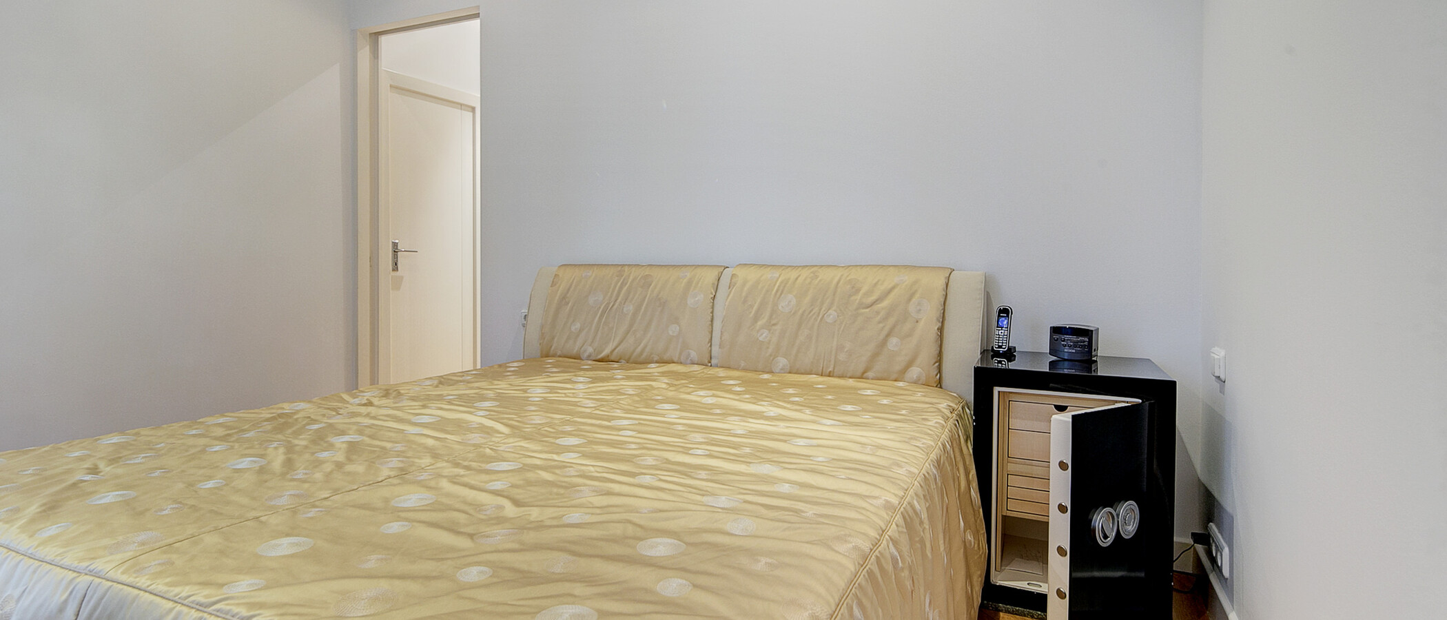 apartamento München Schwabing-West (rund um den Hohenzollernplatz) 01 dormitorio 5273